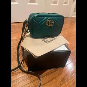 Gucci MARMONT MINI SHOULDER BAG Limited edition Green